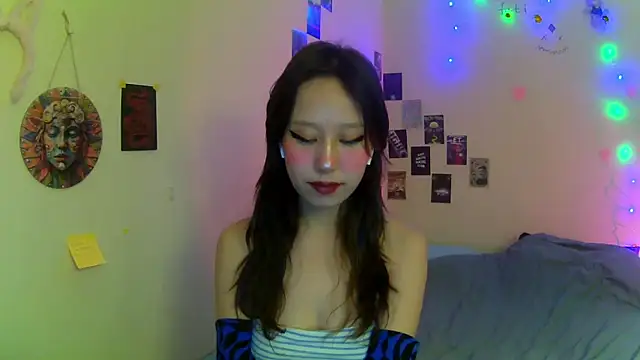 Snapshot of hazelseason chatting on December 2025 10:47:01 PM hazelseason online show from December 2025 10:47:01 PM