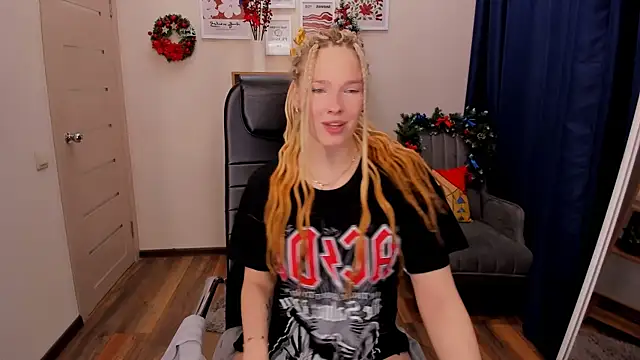  fiona Love online show from January 2026 08:36:01 PM