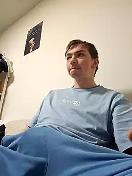 Snapshot of BigJuicy18cm chatting on February 2025 09:36:02 PM BigJuicy18cm online show from February 2025 09:36:02 PM