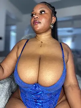 Snapshot of Hyra_Ari chatting on March 2026 10:32:01 AM Hyra Ari online show from March 2026 10:32:01 AM