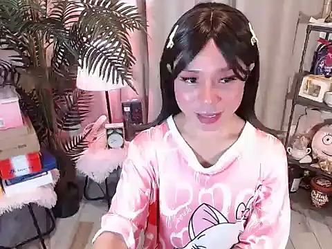 AsianTrixxx online show from April 2026 06:31:02 PM