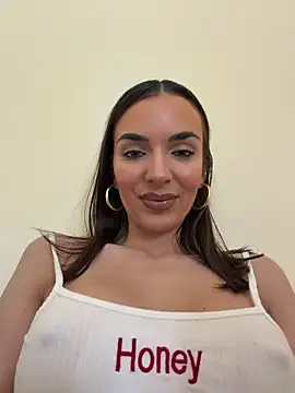 Snapshot of Bad_Giorgia chatting on January 2026 11:04:02 AM Bad Giorgia online show from January 2026 11:04:02 AM