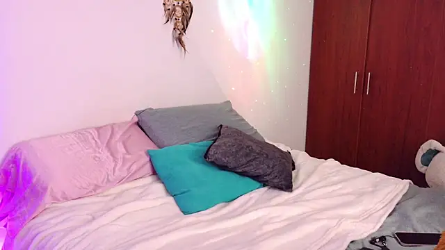 Snapshot of Lia_Tinez chatting on December 2025 11:12:02 PM Lia Tinez online show from December 2025 11:12:02 PM