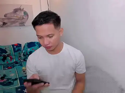 xSebastian19 online show from December 2025 05:58:02 AM