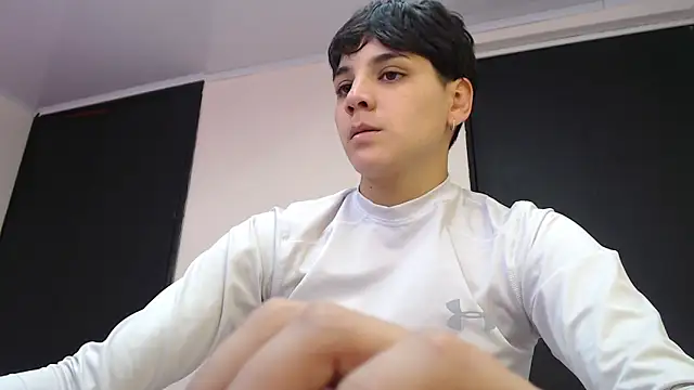 bad giirl  online show from February 2025 07:05:02 PM