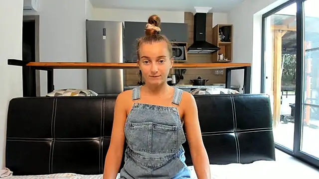 Snapshot of ElizSweet chatting on October 2025 08:57:02 AM ElizSweet online show from October 2025 08:57:02 AM