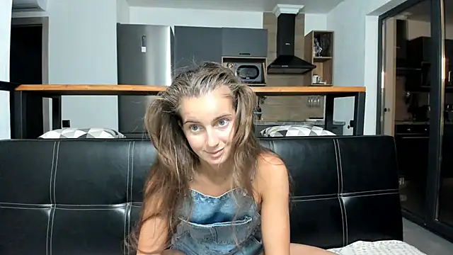 Snapshot of ElizSweet chatting on November 2025 03:34:01 PM ElizSweet online show from November 2025 03:34:01 PM