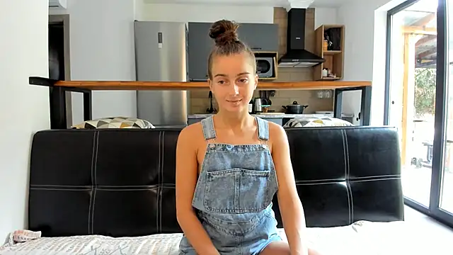 Snapshot of ElizSweet chatting on November 2025 09:53:02 AM ElizSweet online show from November 2025 09:53:02 AM