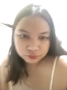 Snapshot of milkytitsmom4u chatting on February 2026 06:20:02 AM milkytitsmom4u online show from February 2026 06:20:02 AM