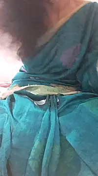 Snapshot of XBHUUME chatting on December 2024 04:57:02 PM XBHUUME online show from December 2024 04:57:02 PM