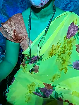 Snapshot of XBHUUME chatting on January 2025 05:20:01 PM XBHUUME online show from January 2025 05:20:01 PM