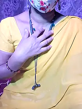 Snapshot of XBHUUME chatting on February 2025 05:19:02 PM XBHUUME online show from February 2025 05:19:02 PM