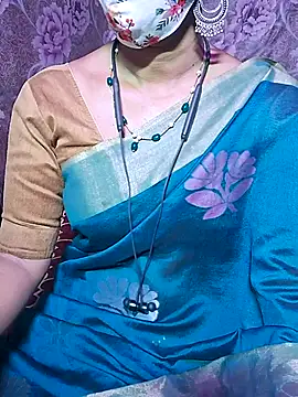 Snapshot of XBHUUME chatting on February 2025 05:35:01 PM XBHUUME online show from February 2025 05:35:01 PM