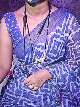 Snapshot of XBHUUME chatting on October 2025 05:11:02 PM XBHUUME online show from October 2025 05:11:02 PM