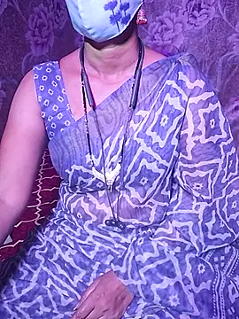 Snapshot of XBHUUME chatting on October 2025 04:19:01 PM XBHUUME online show from October 2025 04:19:01 PM