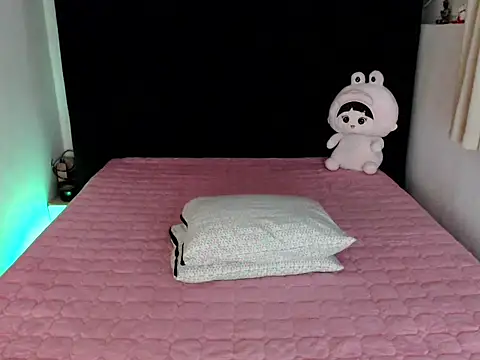 Snapshot of Angelic_Fuckerxxx chatting on November 2025 08:42:01 PM Angelic Fuckerxxx online show from November 2025 08:42:01 PM