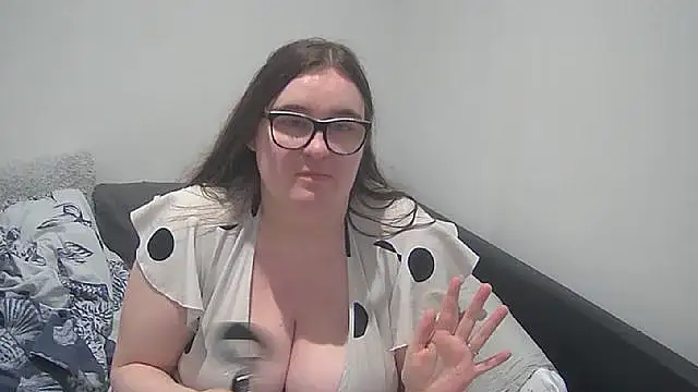 Rebecca Summer online show from January 2025 03:26:01 PM