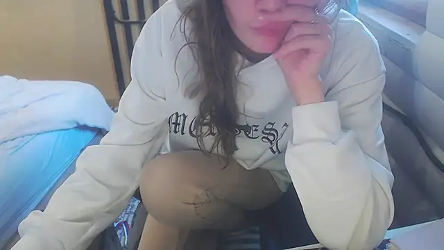 Laco-cO online show from November 2025 10:48:02 AM