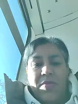 Snapshot of Molly_newman6 chatting on February 2025 10:41:01 AM Molly newman6 online show from February 2025 10:41:01 AM