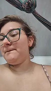 HunnyyLove online show from April 2026 05:07:02 PM