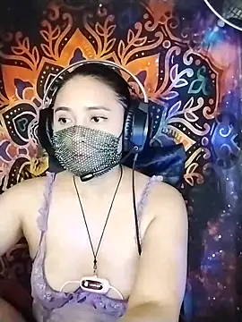 Snapshot of _Shimmerlyn_ chatting on March 2025 04:40:02 PM Shimmerlyn online show from March 2025 04:40:02 PM