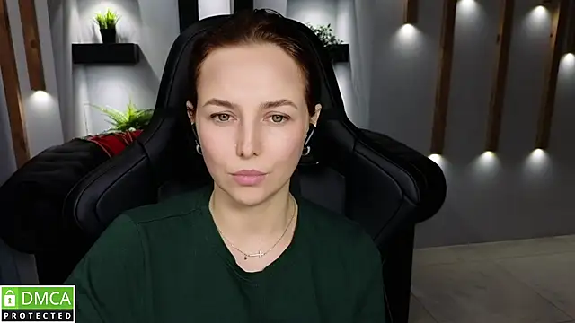 Snapshot of Mira_Mermayd chatting on December 2024 04:17:02 AM Mira Mermayd online show from December 2024 04:17:02 AM