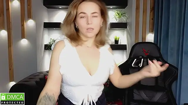 Snapshot of Mira_Mermayd chatting on January 2025 11:14:01 AM Mira Mermayd online show from January 2025 11:14:01 AM