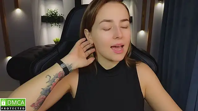 Snapshot of Mira_Mermayd chatting on January 2025 01:03:01 AM Mira Mermayd online show from January 2025 01:03:01 AM