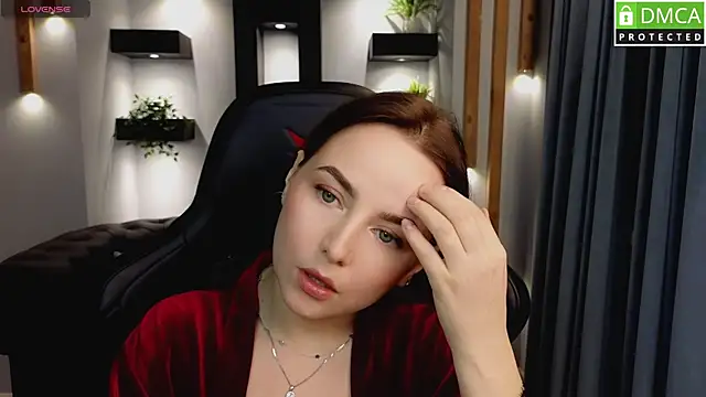 Snapshot of Mira_Mermayd chatting on February 2025 11:34:01 AM Mira Mermayd online show from February 2025 11:34:01 AM