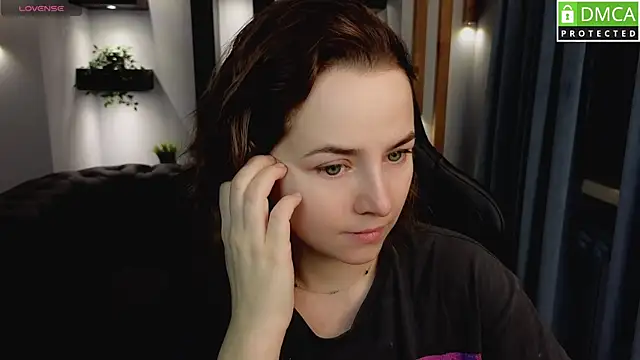 Snapshot of Mira_Mermayd chatting on February 2025 05:08:01 AM Mira Mermayd online show from February 2025 05:08:01 AM