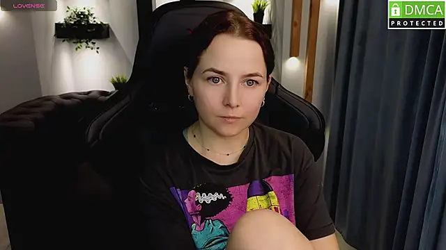 Snapshot of Mira_Mermayd chatting on February 2025 11:19:02 AM Mira Mermayd online show from February 2025 11:19:02 AM