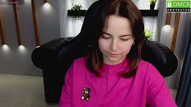 Snapshot of Mira_Mermayd chatting on March 2025 11:49:02 AM Mira Mermayd online show from March 2025 11:49:02 AM