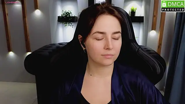 Snapshot of Mira_Mermayd chatting on March 2025 11:44:02 AM Mira Mermayd online show from March 2025 11:44:02 AM