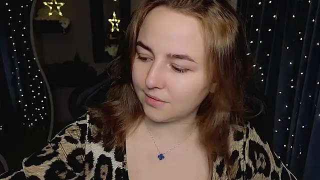 Snapshot of Mira_Mermayd chatting on December 2025 10:02:02 AM Mira Mermayd online show from December 2025 10:02:02 AM