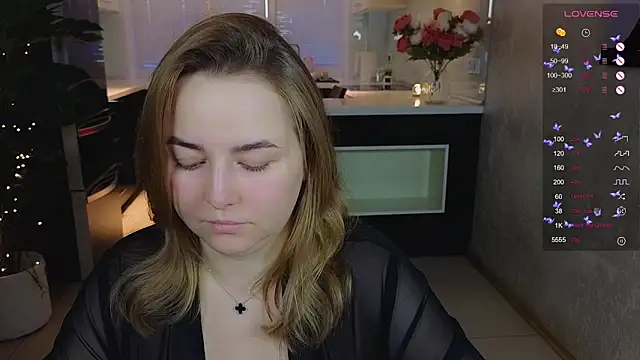 Snapshot of Mira_Mermayd chatting on February 2026 01:45:01 AM Mira Mermayd online show from February 2026 01:45:01 AM