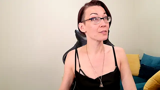 Snapshot of EveEnigma chatting on February 2025 05:04:01 PM EveEnigma online show from February 2025 05:04:01 PM