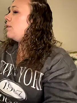 AuroraSummers online show from November 2025 01:00:02 AM