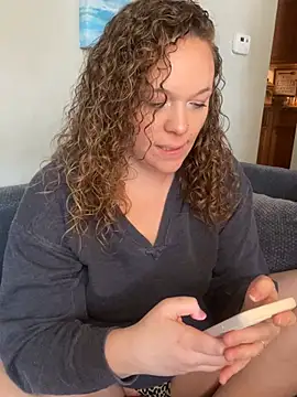 AuroraSummers online show from February 2026 04:44:02 PM