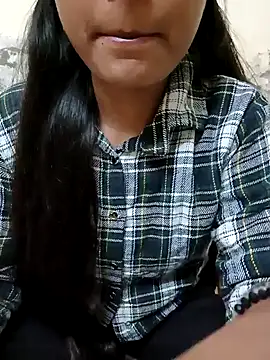 Snapshot of Nupur_69 chatting on January 2025 01:57:02 PM Nupur 69 online show from January 2025 01:57:02 PM