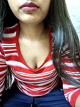 Snapshot of Nupur_69 chatting on February 2025 08:15:01 PM Nupur 69 online show from February 2025 08:15:01 PM