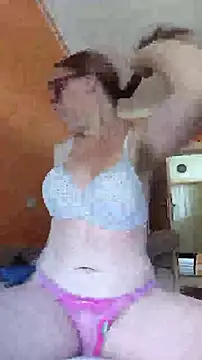 Dettybitch40 online show from July 2026 11:02:02 AM