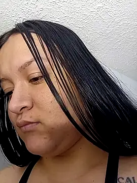 Arisha34 online show from December 2025 02:33:01 PM