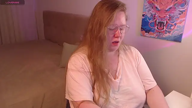 Snapshot of Ann_Muna chatting on September 2025 06:13:02 PM Ann Muna online show from September 2025 06:13:02 PM