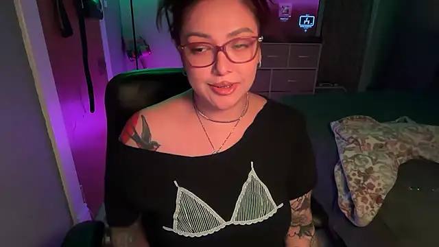 nativepumpkin95 online show from July 2026 03:00:02 AM