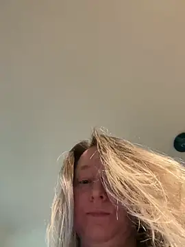 Snapshot of Vivian_MayXxX chatting on December 2024 09:29:02 PM Vivian MayXxX online show from December 2024 09:29:02 PM