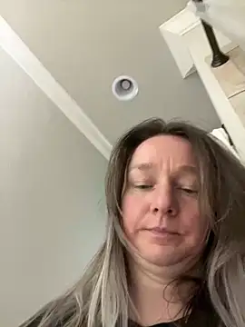 Snapshot of Vivian_MayXxX chatting on February 2025 10:26:02 PM Vivian MayXxX online show from February 2025 10:26:02 PM