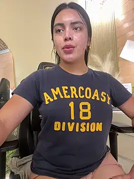 HotstuffCherrySummer online show from March 2025 11:42:01 AM