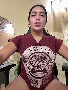 HotstuffCherrySummer online show from November 2025 09:09:02 AM