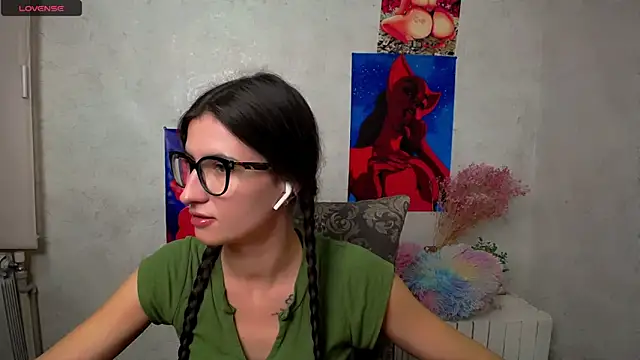 MaryEm976 online show from October 2025 07:52:01 AM