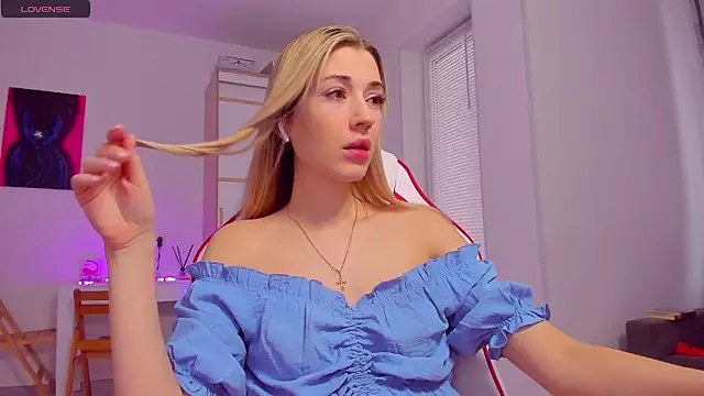 HotCarolineXO online show from February 2025 07:40:01 AM